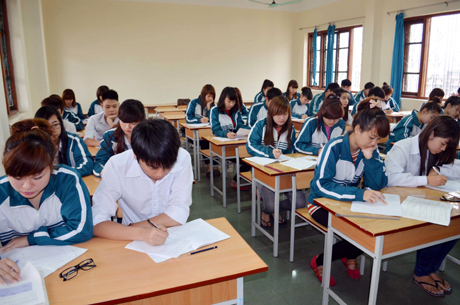 Các giải pháp giáo dục đạo đức cho học sinh hệ Trung học phổ thông theo chương trình Giáo dục thường xuyên Trường Đại học Công Nghiệp Quảng Ninh